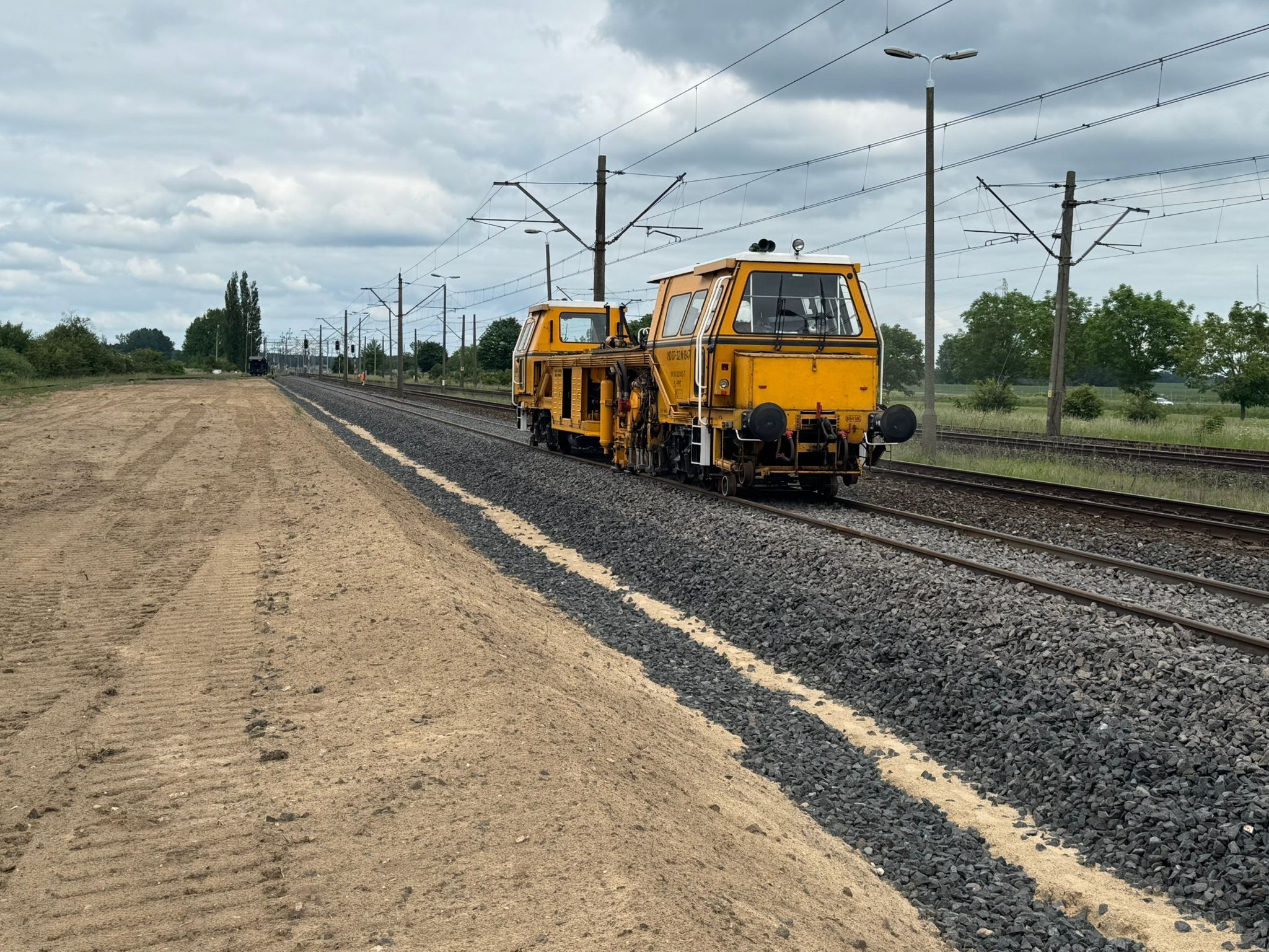 Prace na linii kolejowej 273 i 401 wchodzą w końcową fazę realizacji